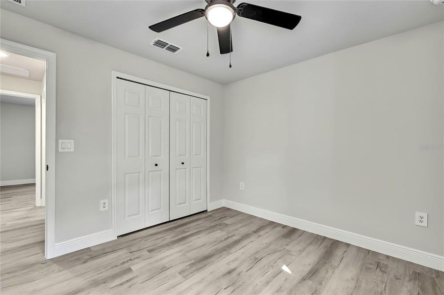 Spacious, unfurnished interior of a new home in , Citrus Springs (Image 16).
