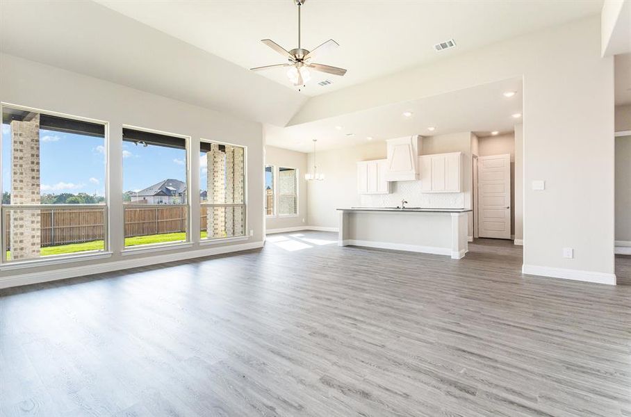 Spacious, unfurnished interior of a new home in Ten Mile Creek Estates, DeSoto (Image 32).