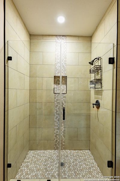 Close-up of interior finishes inside a home in , Uvalde (Image 20).