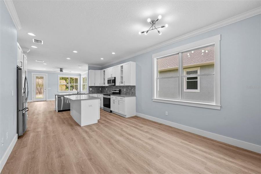 Spacious, unfurnished interior of a new home in , Tampa (Image 26). Spacious, unfurnished interior of a new home in , Tampa (Image 26).