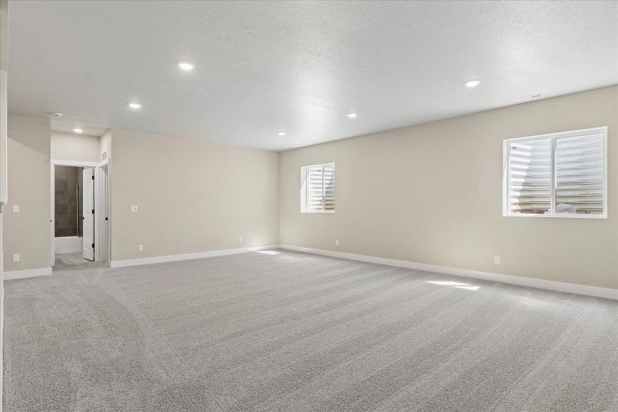 Spacious, unfurnished interior of a new home in The Glen, Colorado Springs (Image 20). Spacious, unfurnished interior of a new home in The Glen, Colorado Springs (Image 20).