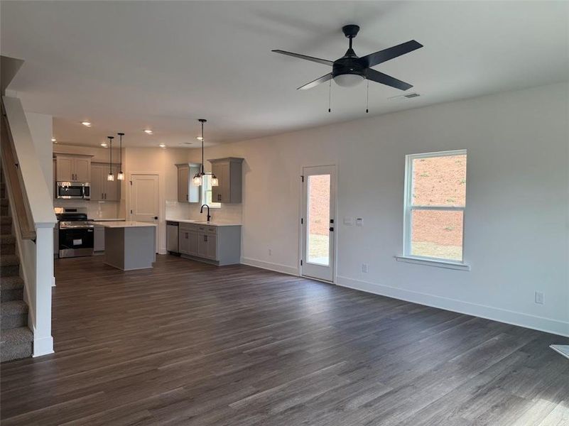Spacious, unfurnished interior of a new home in Thunder Ridge, Dawsonville (Image 18). Spacious, unfurnished interior of a new home in Thunder Ridge, Dawsonville (Image 18).
