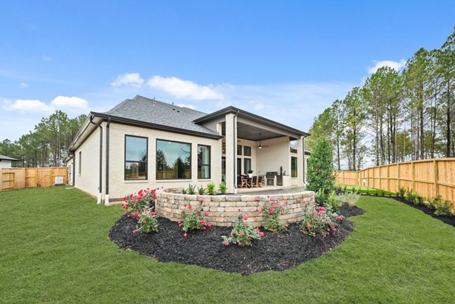 Exterior details and patio area of a home in Wildtree 70', Montgomery (Image 27). Exterior details and patio area of a home in Wildtree 70', Montgomery (Image 27).
