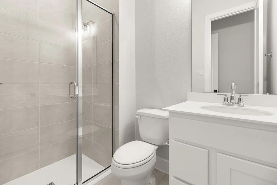 Eastland II F Bathroom 2