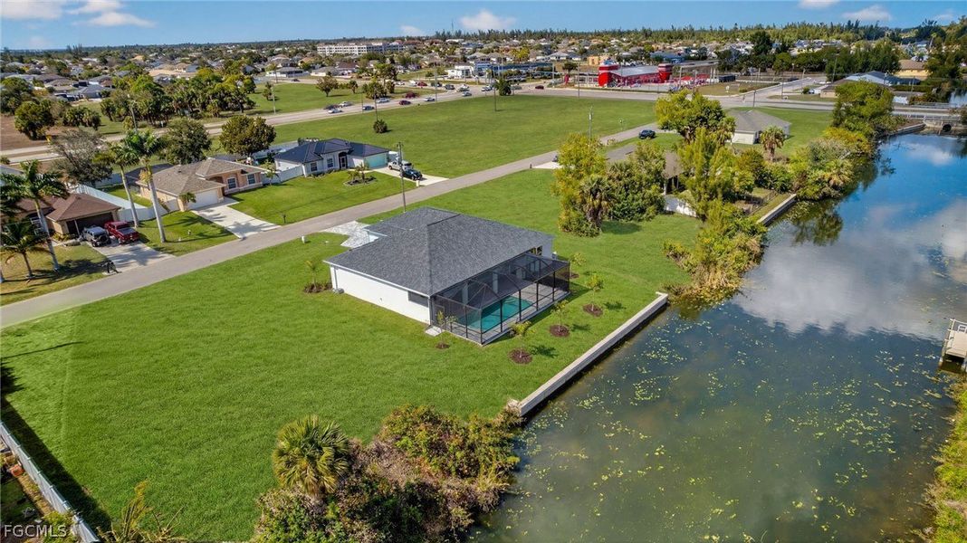 Image 28 of a home in Cape Coral.