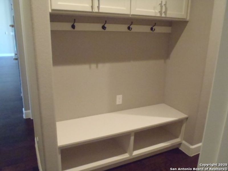 Furnished interior view inside a new home in , New Braunfels (Image 25). Furnished interior view inside a new home in , New Braunfels (Image 25).