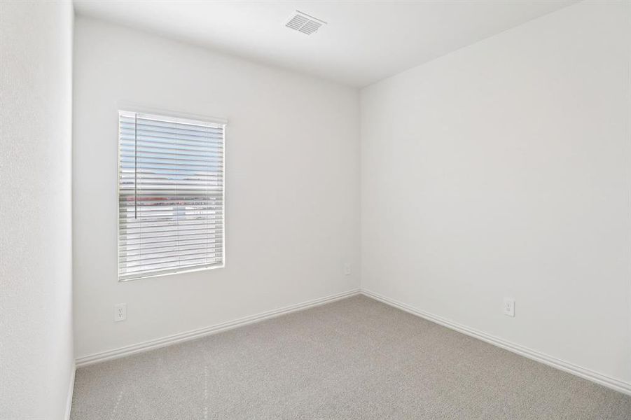 Spacious, unfurnished interior of a new home in Lakehaven - Spring Series, Farmersville (Image 28).