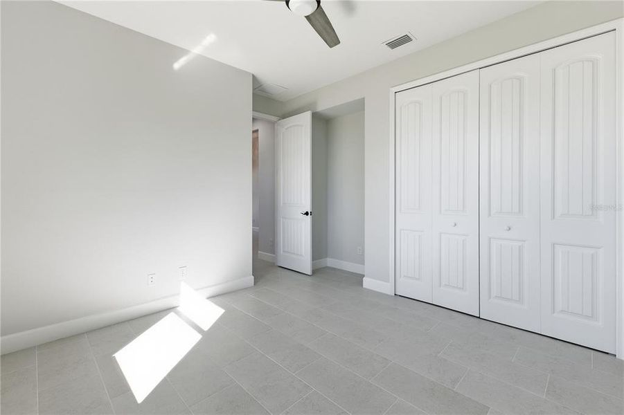 Spacious, unfurnished interior of a new home in , Englewood (Image 28).