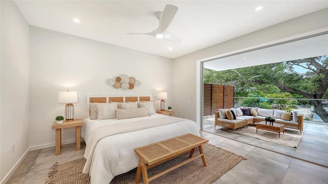 Furnished interior view inside a new home in , Sarasota (Image 65).