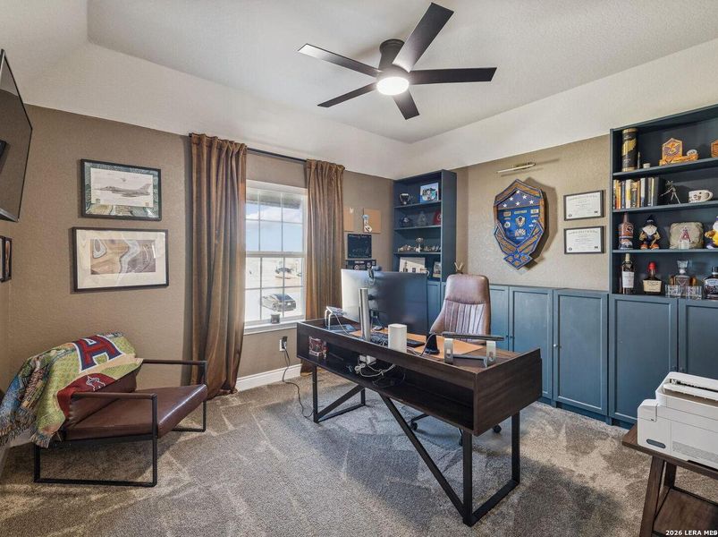 Furnished interior view inside a new home in Davis Ranch, San Antonio (Image 9). Furnished interior view inside a new home in Davis Ranch, San Antonio (Image 9).