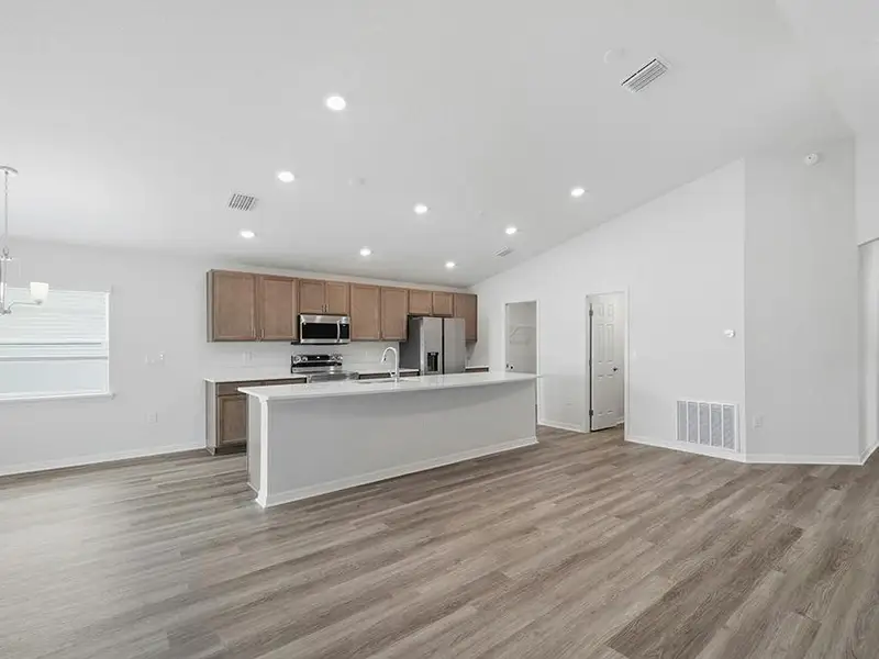 Brand-new 4-bedroom home for sale in Lakeland, FL!