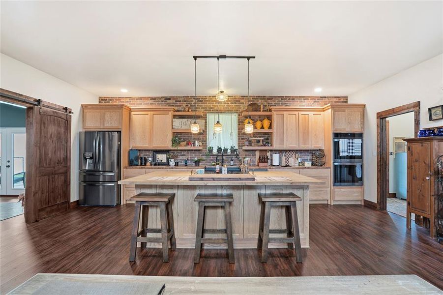 Furnished interior view inside a new home in , Tolar (Image 17).