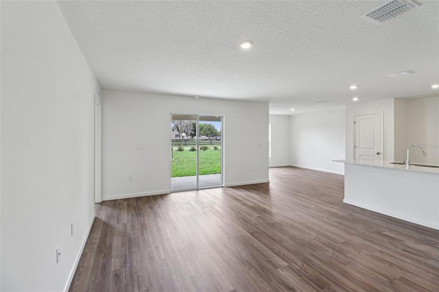 Spacious, unfurnished interior of a new home in Sumter Villas, Sumterville (Image 31).
