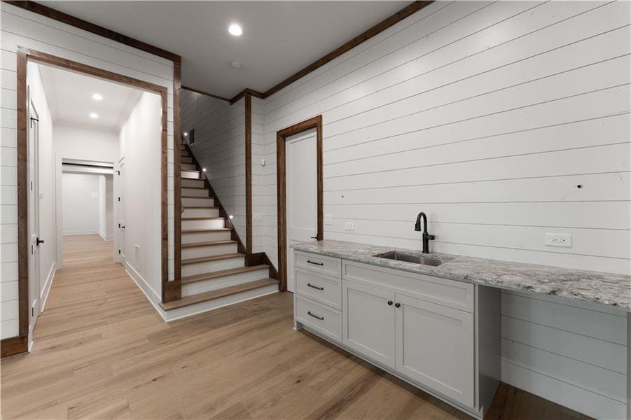 Furnished interior view inside a new home in , Dahlonega (Image 43).