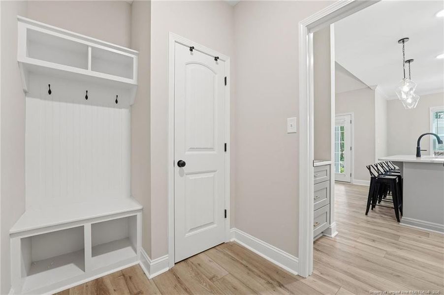 Photo 10