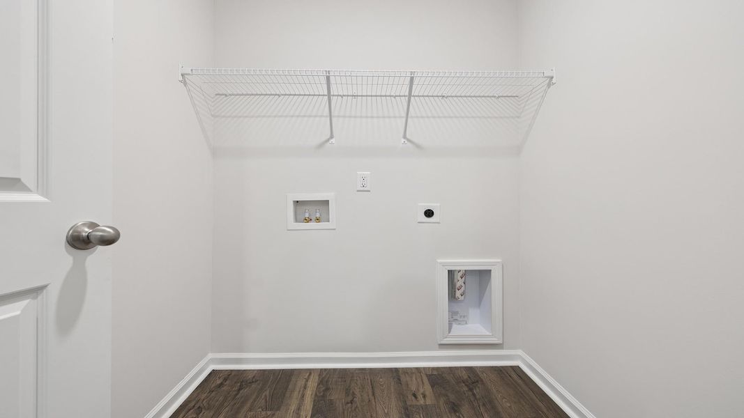 Spacious, unfurnished interior of a new home in Cascade Point, Seneca (Image 26).