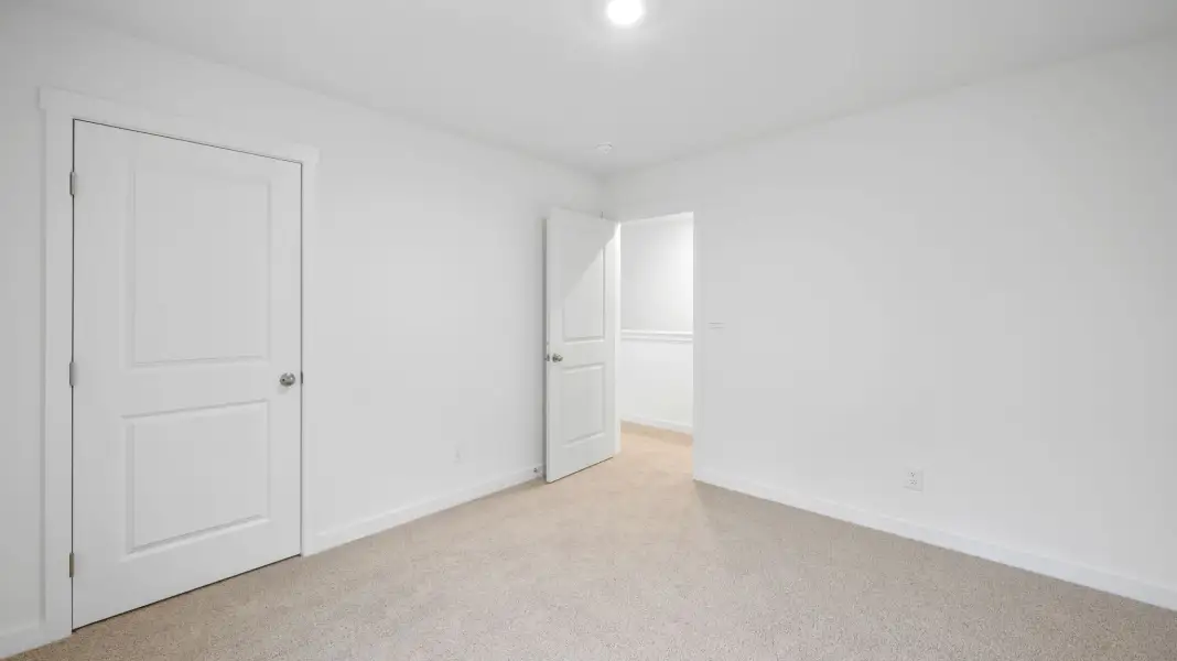 Spacious, unfurnished interior of a new home in The Hideaway at Edgestone, Ooltewah (Image 28).