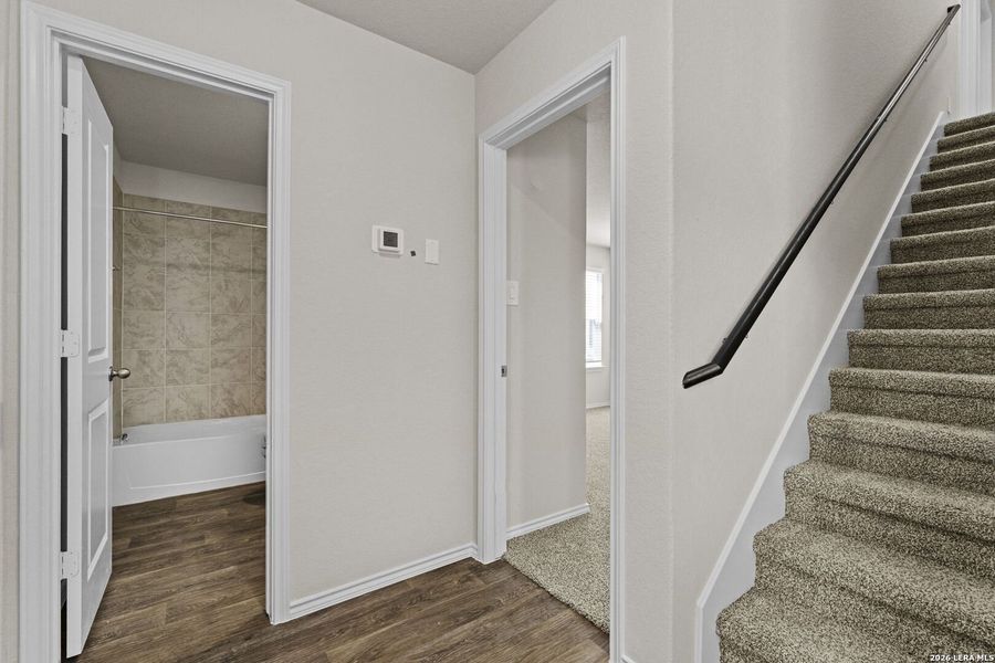 Spacious, unfurnished interior of a new home in Redbird Ranch, San Antonio (Image 17).
