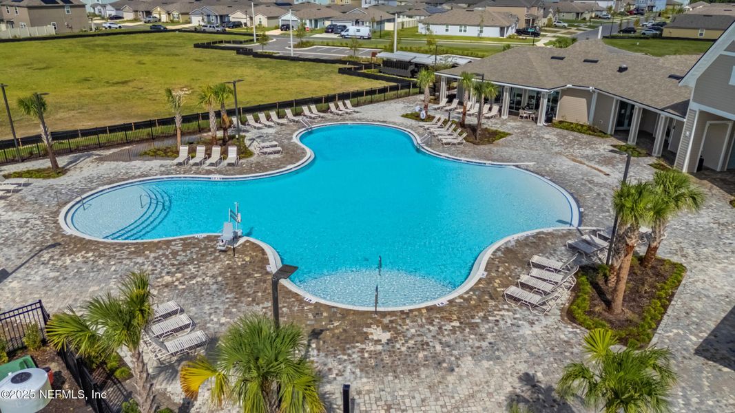 Community amenities in The Arbors, Jacksonville (Image 38).