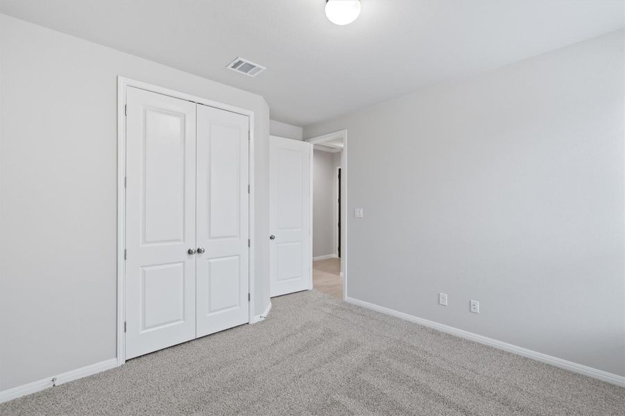 Spacious, unfurnished interior of a new home in Crescent Bluff, Georgetown (Image 33). Spacious, unfurnished interior of a new home in Crescent Bluff, Georgetown (Image 33).