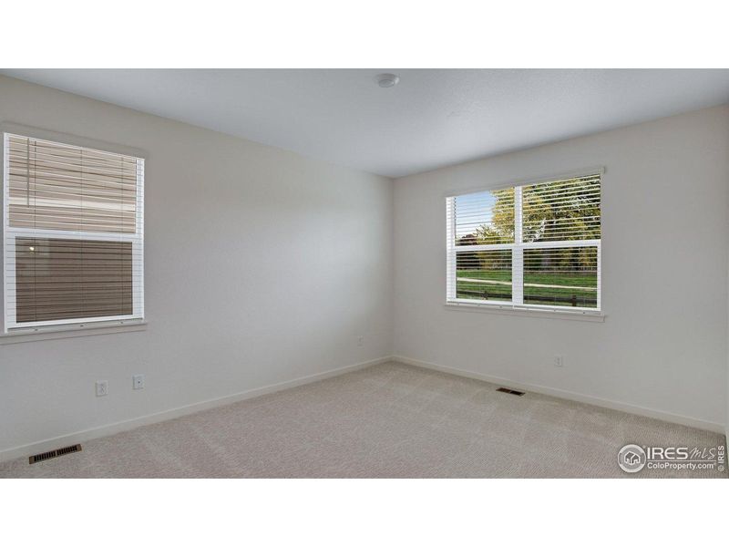 Spacious, unfurnished interior of a new home in Hansen Farm, Fort Collins (Image 25).