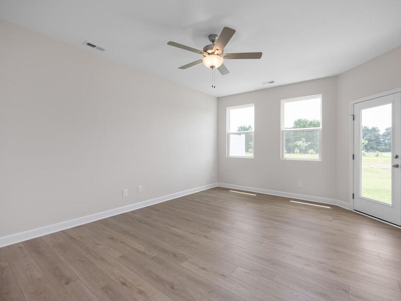 Spacious, unfurnished interior of a new home in Springvale, Willow Spring (Image 16).