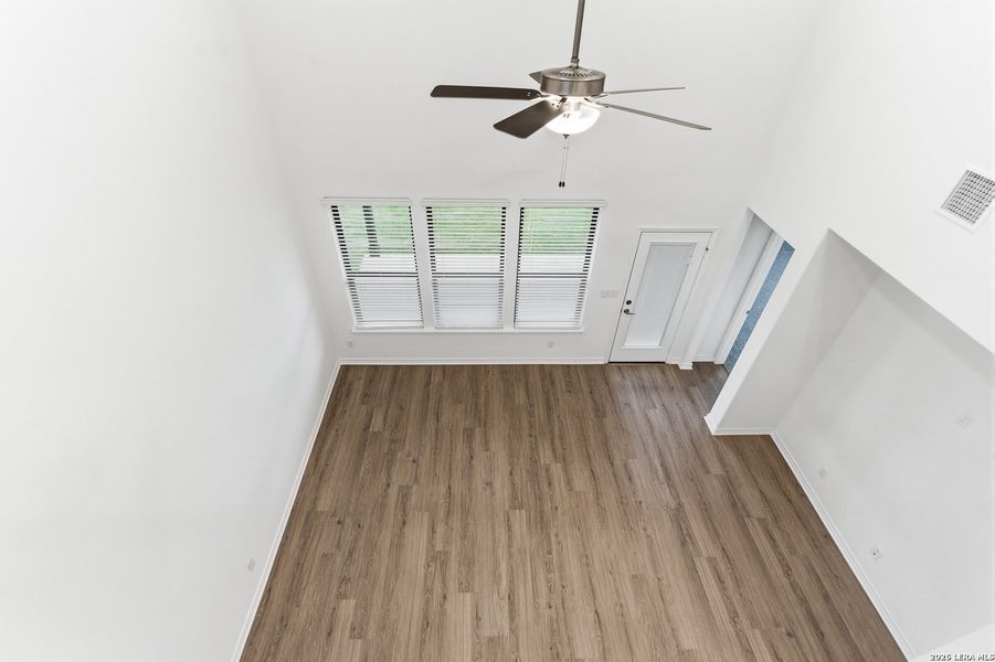 Spacious, unfurnished interior of a new home in Lily Springs, Seguin (Image 22).