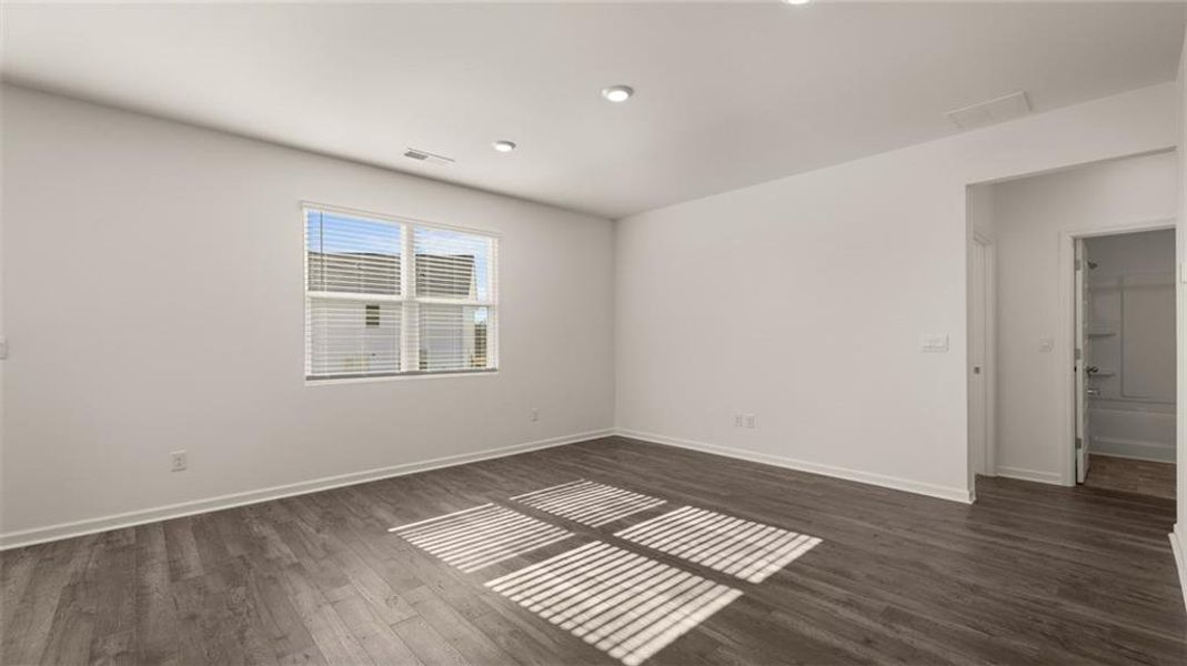 Spacious, unfurnished interior of a new home in Poplar Preserve, Newnan (Image 31).