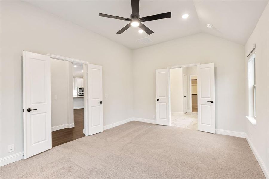 Spacious, unfurnished interior of a new home in Union Park Classic 55, Little Elm (Image 20).
