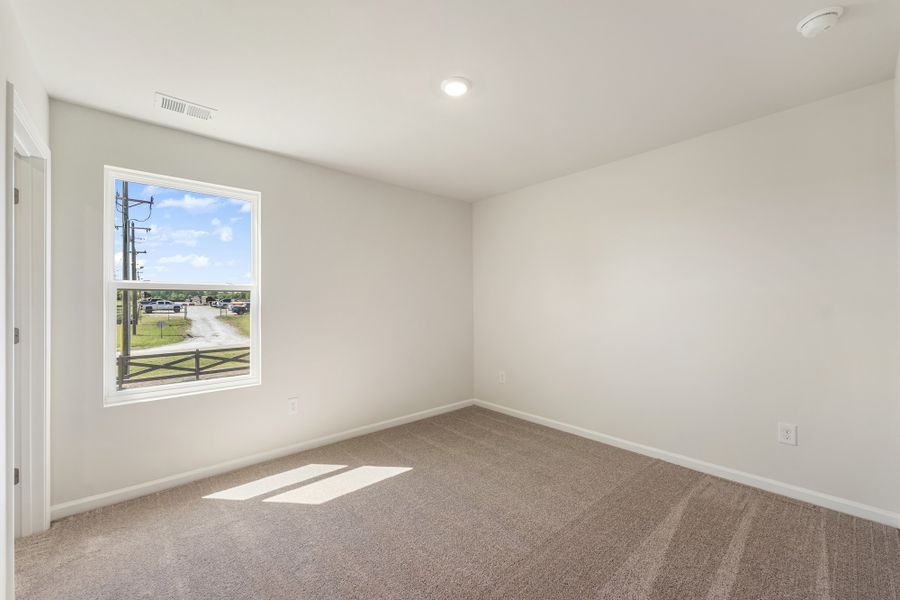 Spacious, unfurnished interior of a new home in Burke Estates, Chesnee (Image 29).