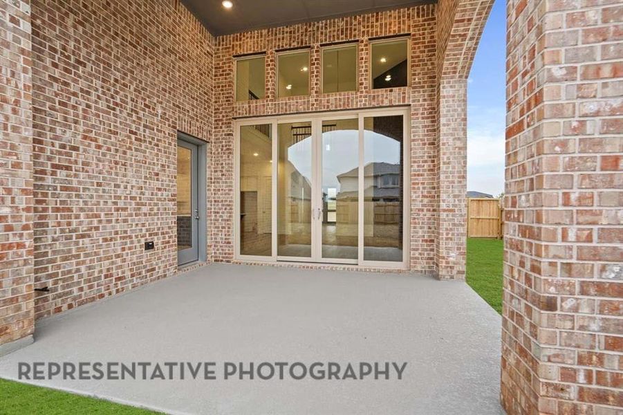 Exterior details and patio area of a home in Star Trail, Prosper (Image 2).