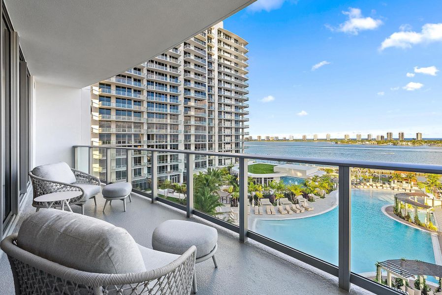 High-Floor with Intracoastal Views