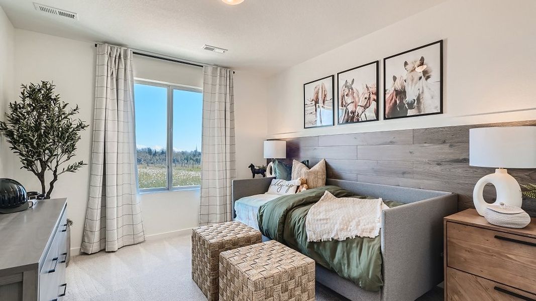 1851 Aviator Bed3 F2 1851 Aviator Bed3 F2