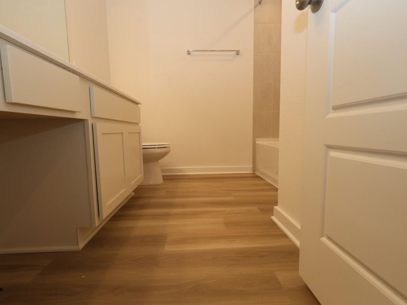 Spacious, unfurnished interior of a new home in Moran Ranch, Willis (Image 16).