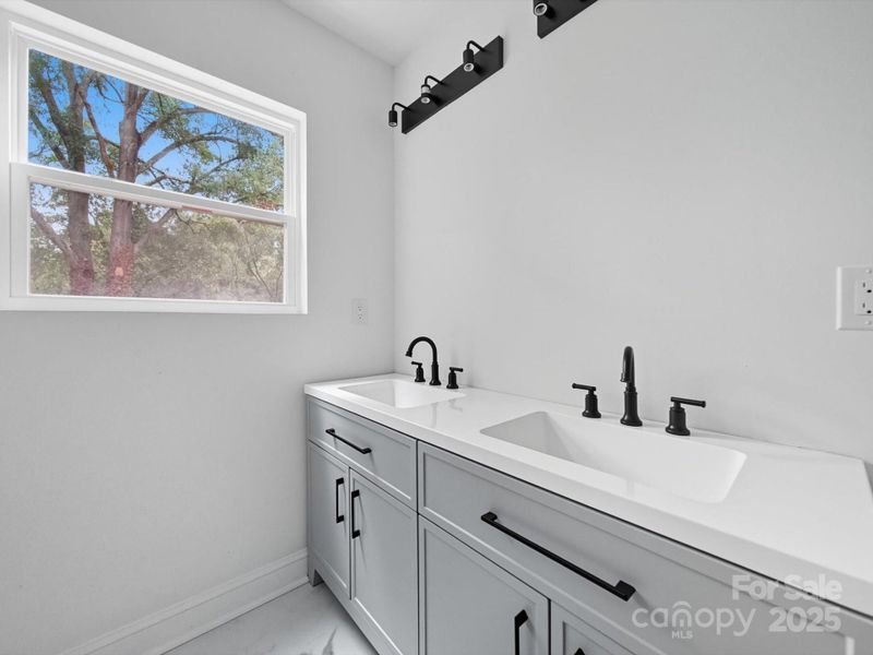 Image 25 of a home in .