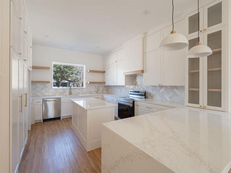 Furnished interior view inside a new home in , Dallas (Image 4). Furnished interior view inside a new home in , Dallas (Image 4).