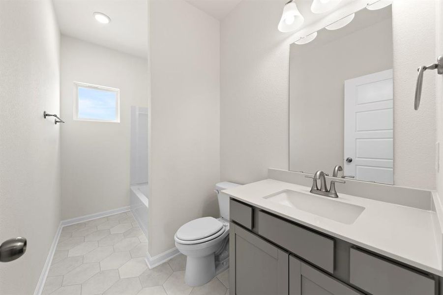14. 1231 Anderson - 2ND Bath 14. 1231 Anderson - 2ND Bath