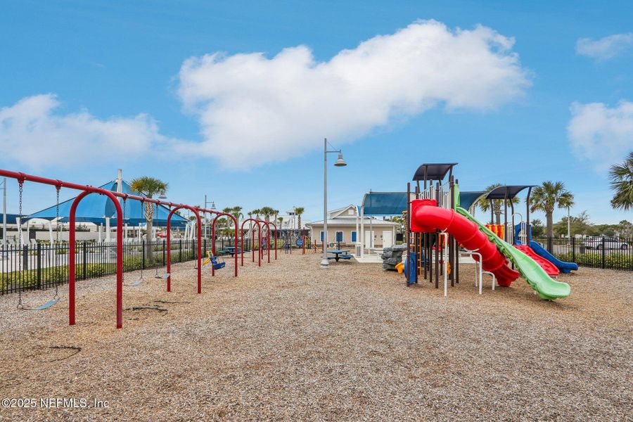 Community amenities in Brandon Lakes at Silver Landing, St. Augustine (Image 33).