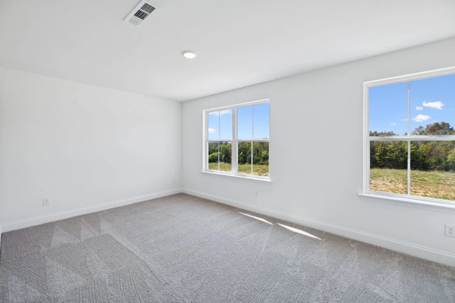 Spacious, unfurnished interior of a new home in Willow Landing, Mount Juliet (Image 32).