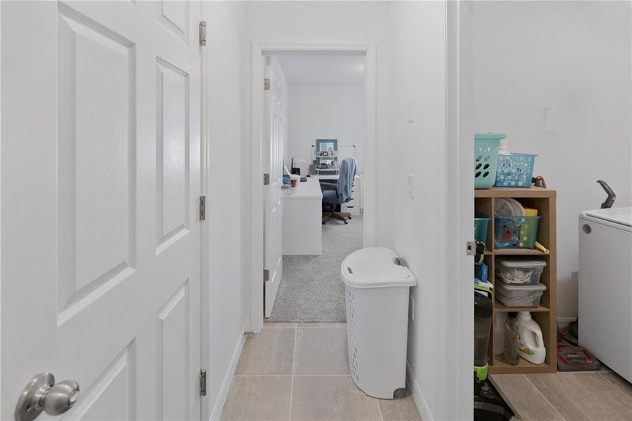 Furnished interior view inside a new home in , Winter Haven (Image 18).
