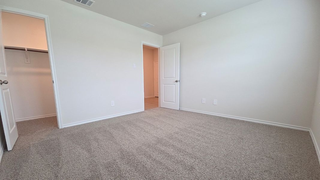 Spacious, unfurnished interior of a new home in Wildwood, Royse City (Image 26).