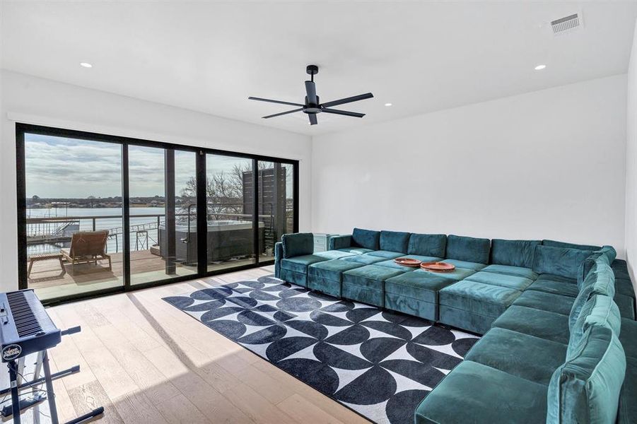 Image 35 of a home in .