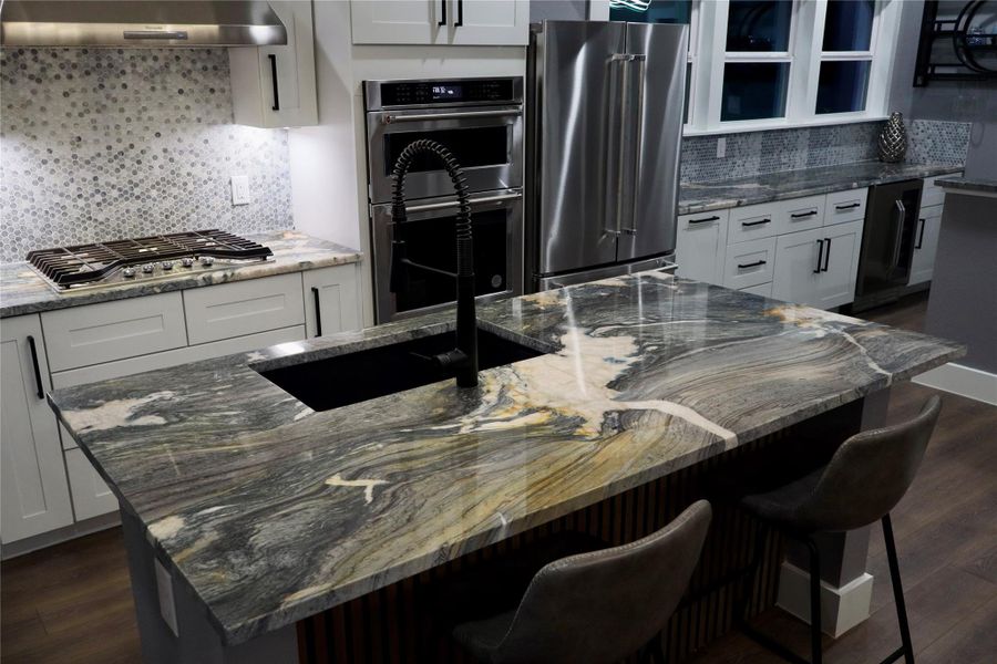 Incredible granite counter tops ! Incredible granite counter tops !