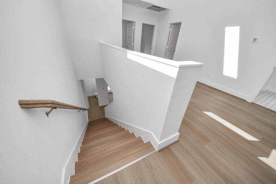 Spacious, unfurnished interior of a new home in Piccolina, Houston (Image 30).