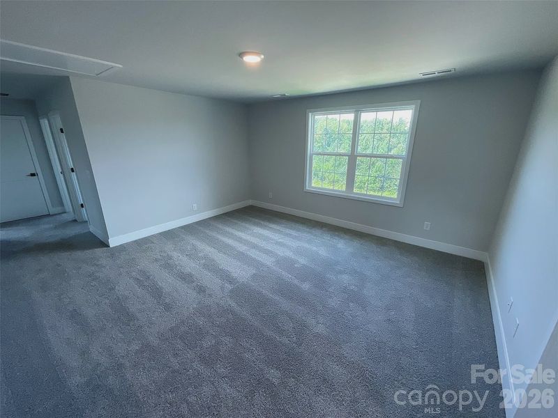 Spacious, unfurnished interior of a new home in Northlake, Statesville (Image 20).