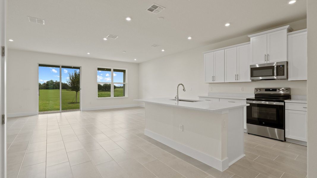 Representative furnished interior of a home built from the Longleaf by DRB Homes in Lakeside at Satilla, St. Cloud (Image 9).