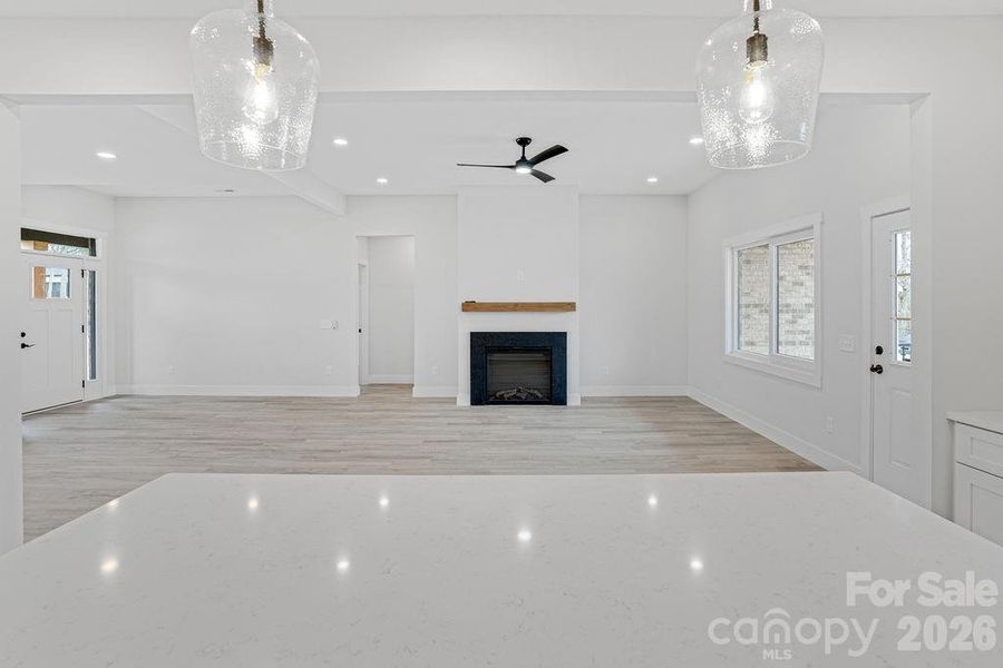 Spacious, unfurnished interior of a new home in , Dallas (Image 30).