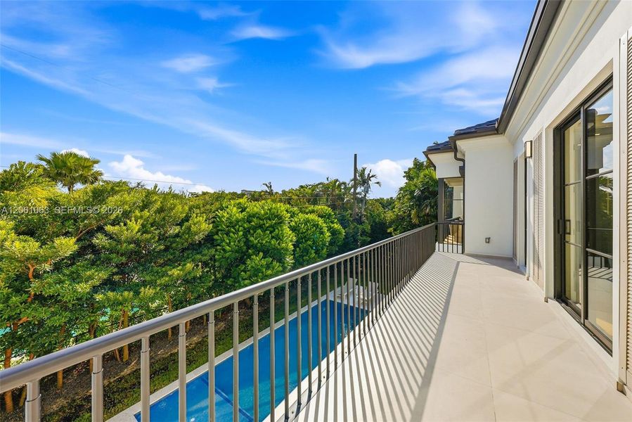 Exterior details and patio area of a home in , Coral Gables (Image 31).