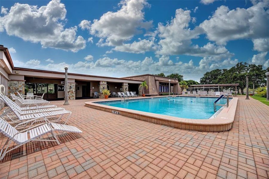 Community amenities in , North Port (Image 43).