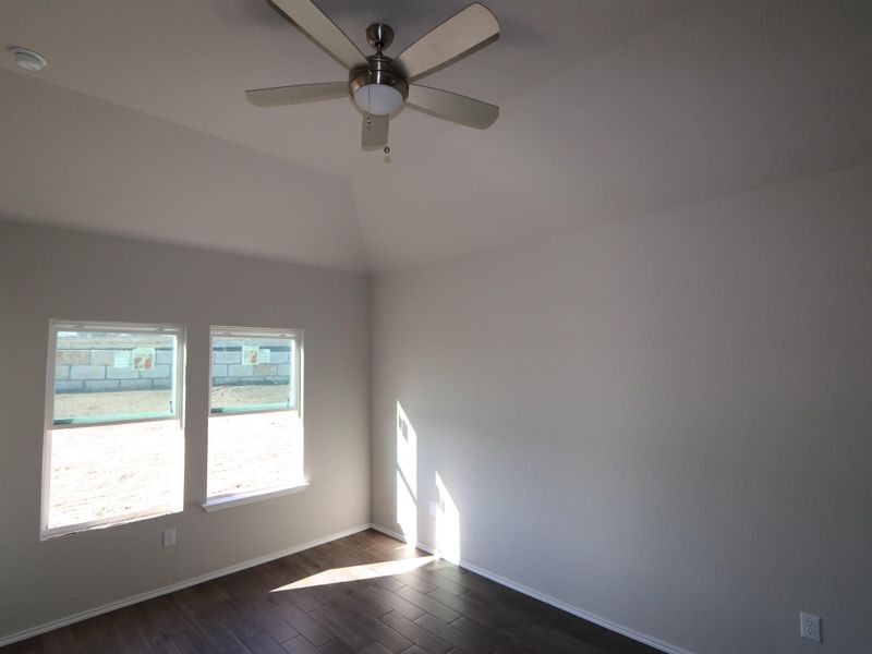Spacious, unfurnished interior of a new home in Cascades at Onion Creek, Austin (Image 6).